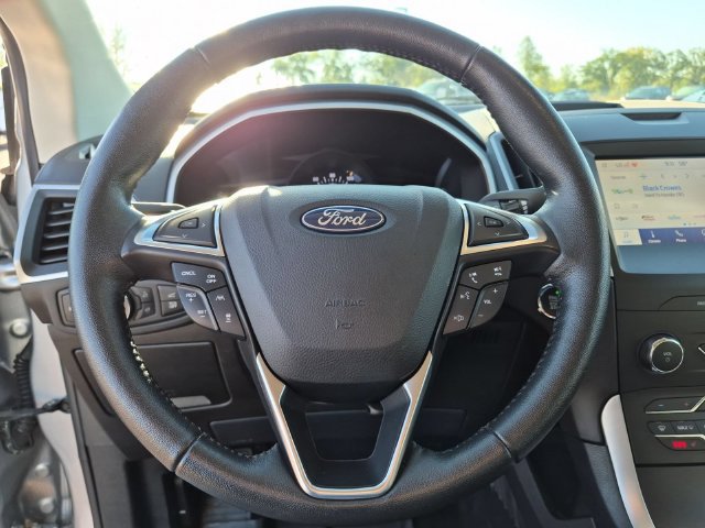 Used 2020 Ford Edge SEL w/ Convenience Package AWD/4WD image 18