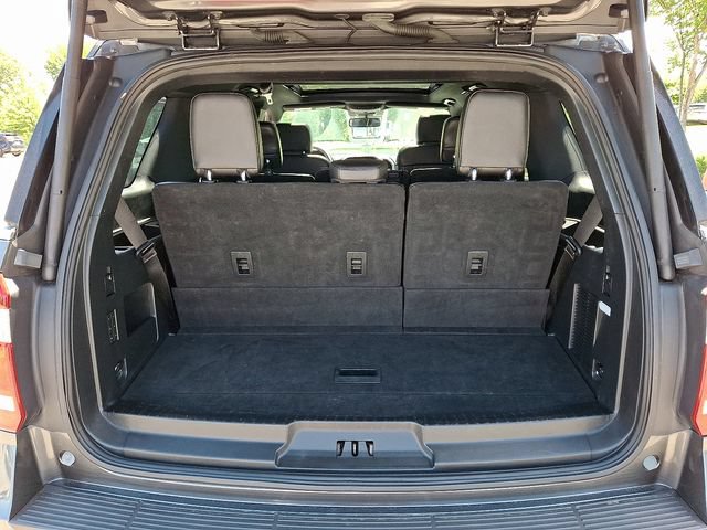 Used 2019 Ford Expedition XLT w/ Equipment Group 202A AWD/4WD image 28