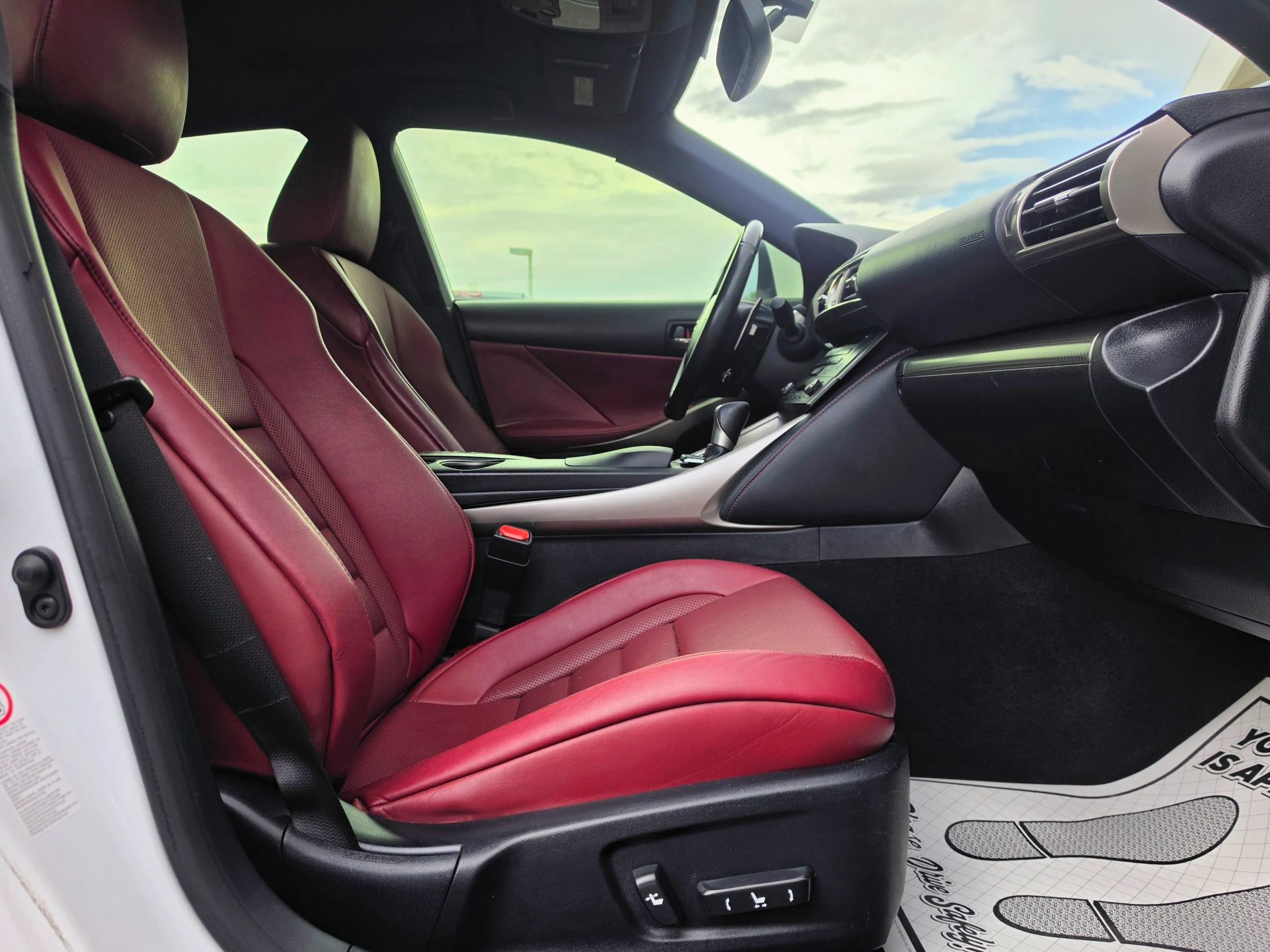 Used 2015 Lexus IS 350 w/ F-Sport Package RWD image 38