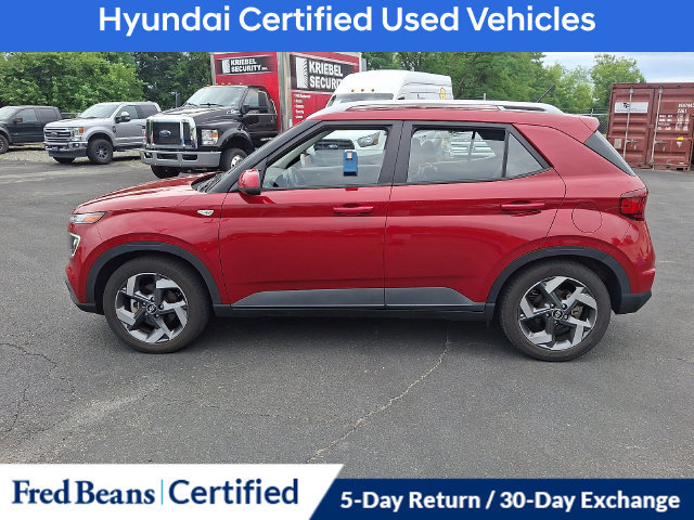 Used 2023 Hyundai Venue Limited FWD image 10