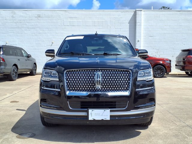 Used 2023 Lincoln Navigator L Reserve AWD/4WD image 19