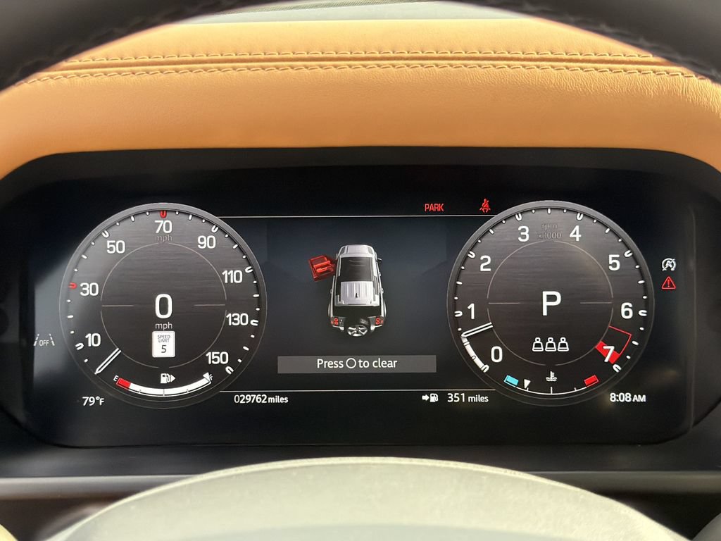Used 2024 Land Rover Defender 110 X-Dynamic SE AWD/4WD image 24