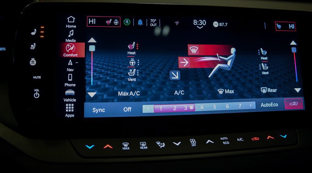Used 2024 Dodge Charger Daytona Scat Pack w/ Plus Group AWD/4WD image 24