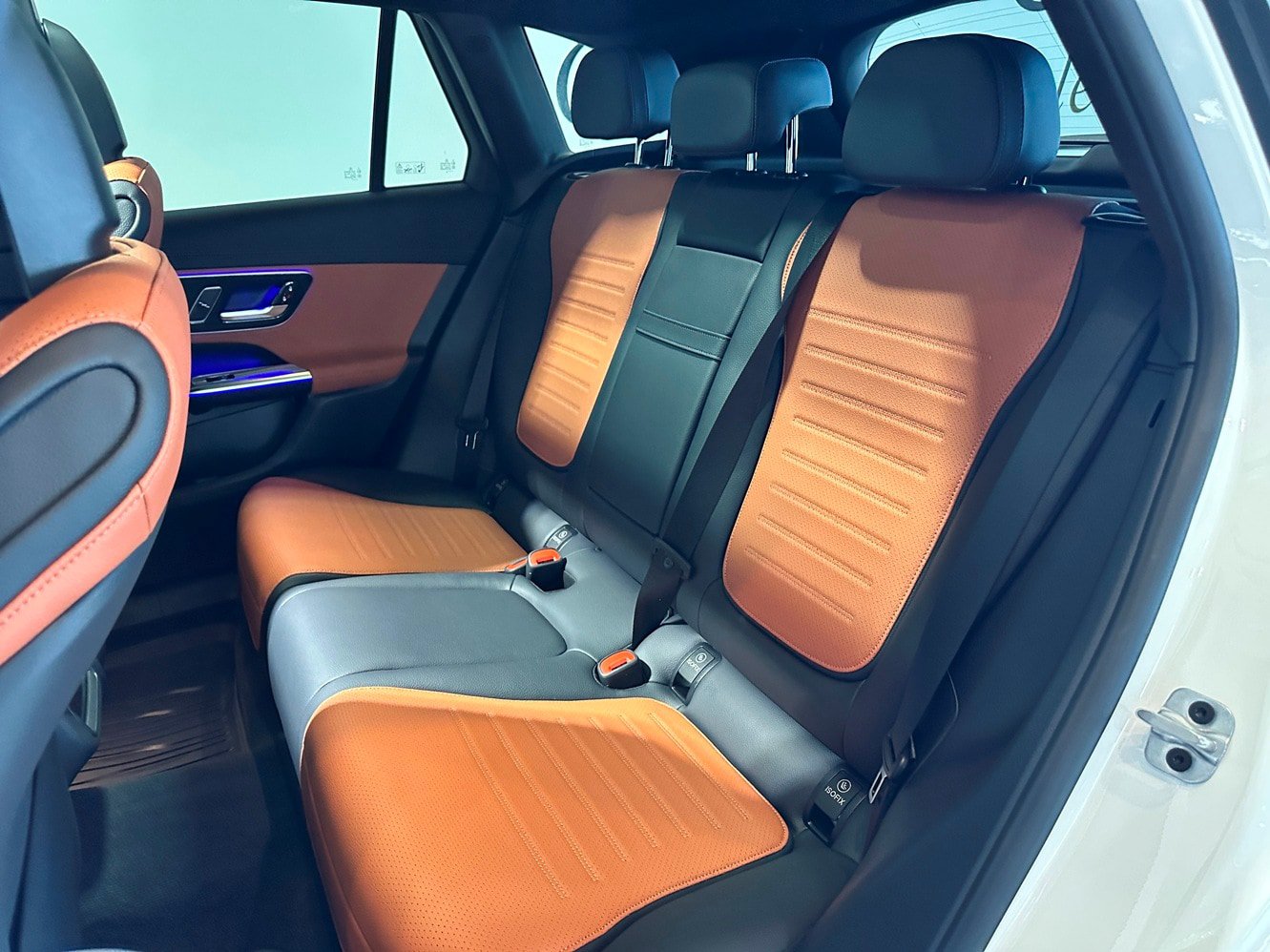 Certified 2025 Mercedes-Benz GLC 350e 4MATIC image 31