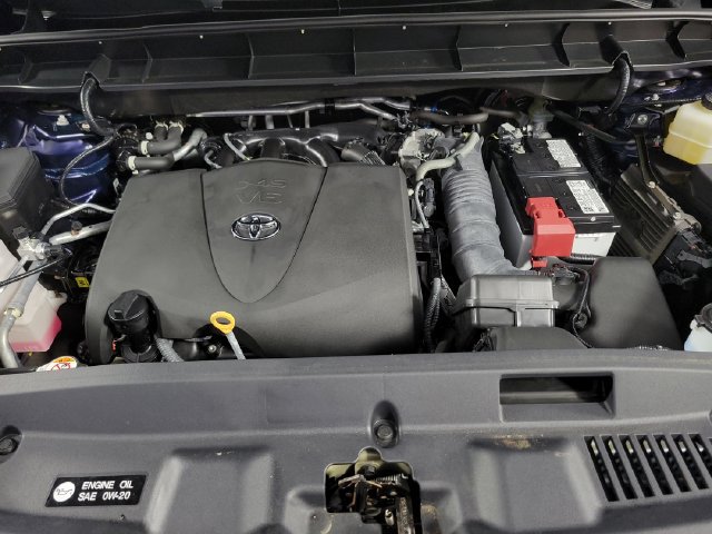 Used 2022 Toyota Highlander LE AWD/4WD image 13