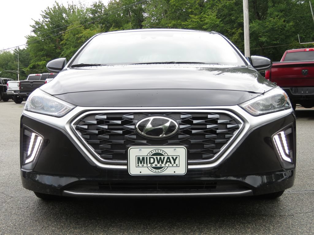 Used 2021 Hyundai Ioniq SE FWD image 2