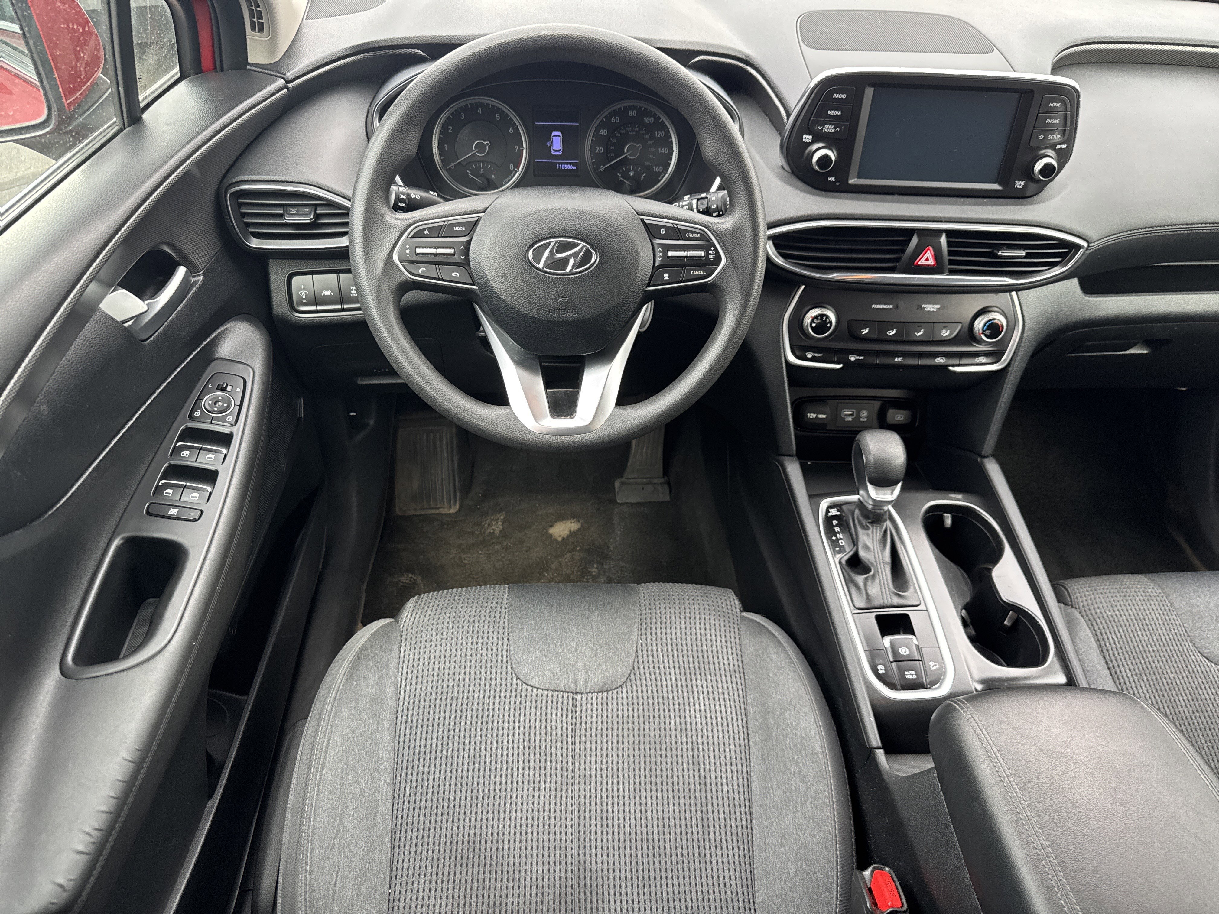 Used 2020 Hyundai Santa Fe SE image 12