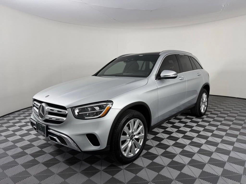 Certified 2020 Mercedes-Benz GLC 300 4MATIC image 4