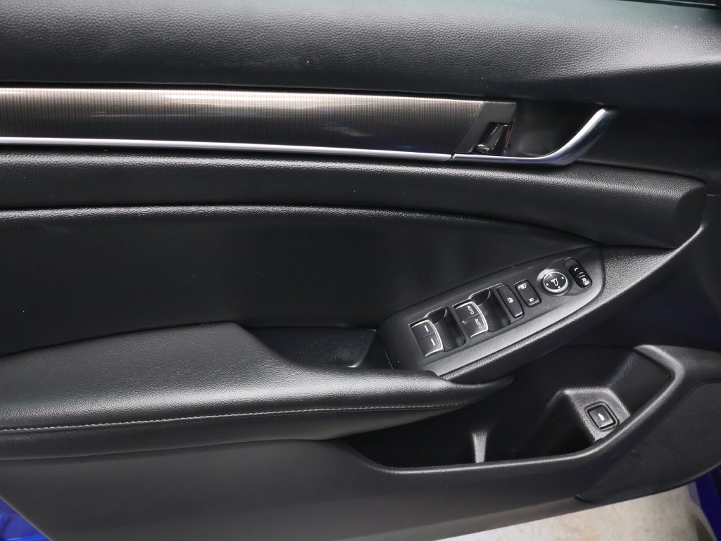 Used 2022 Honda Accord Sport image 15