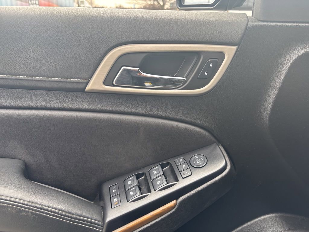 Used 2020 GMC Yukon Denali w/ Denali Ultimate Package image 10