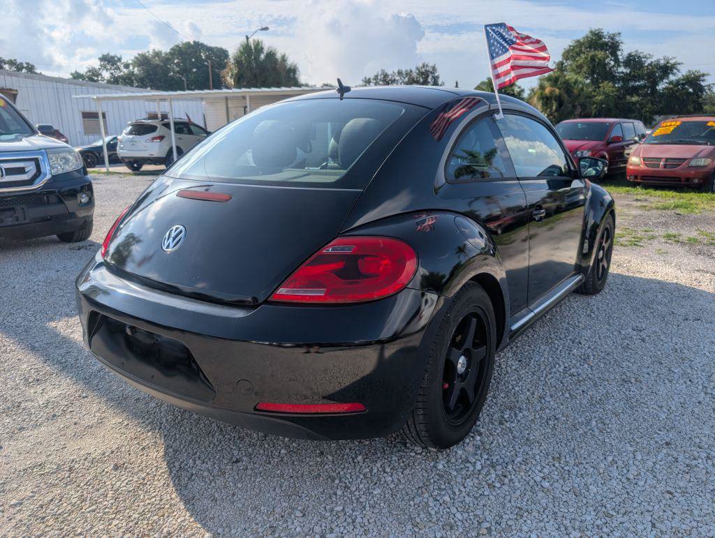 Used 2012 Volkswagen Beetle 2.5 FWD image 5