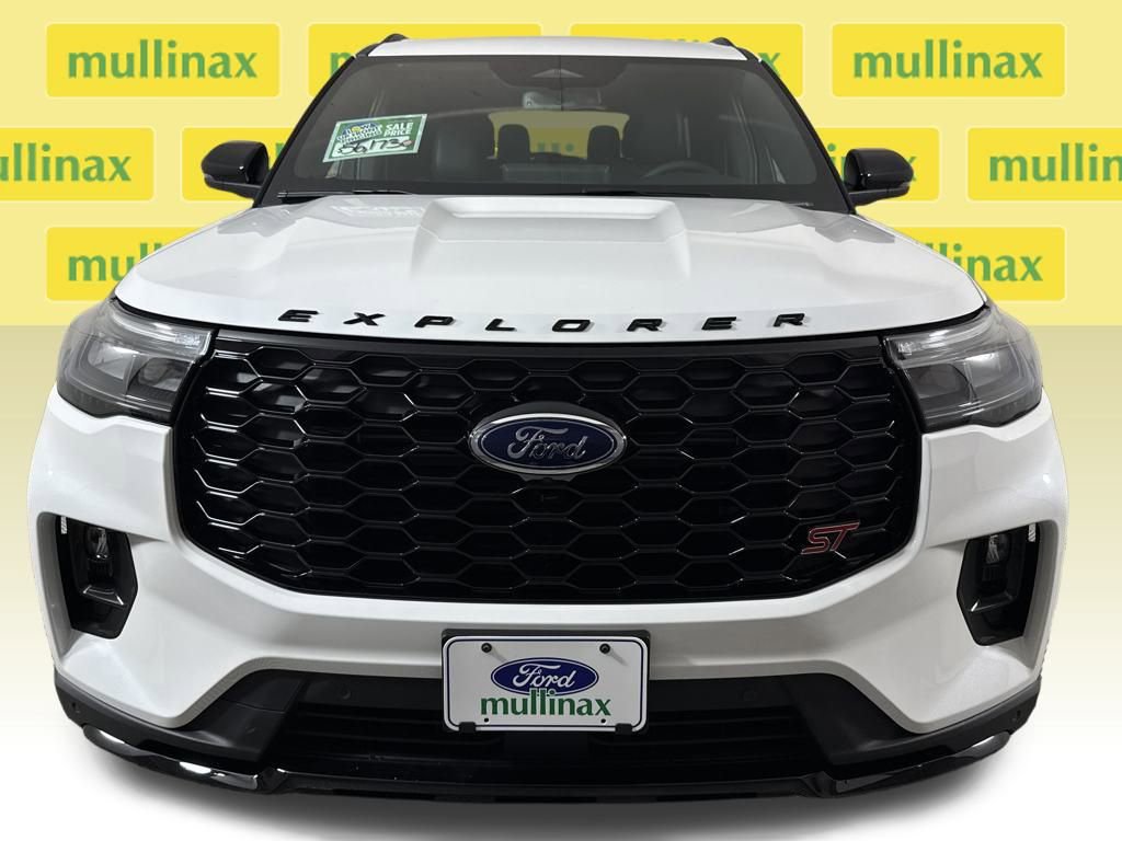 New 2025 Ford Explorer ST image 17
