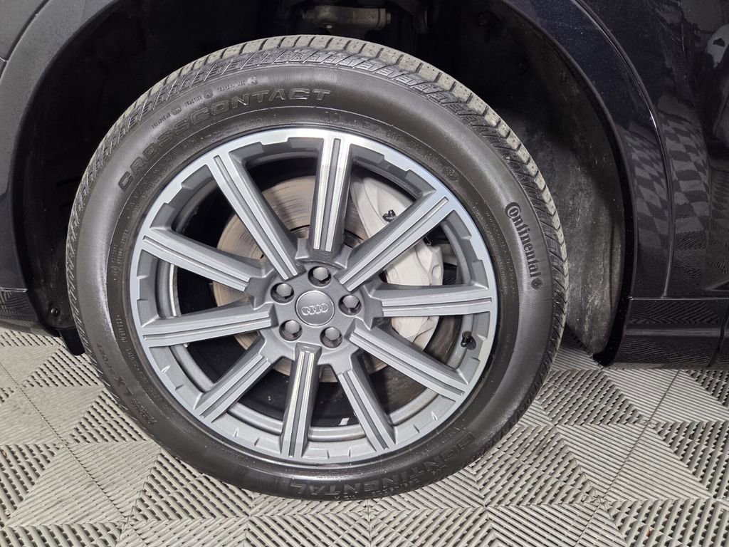 Used 2019 Audi Q7 3.0T Premium Plus w/ Premium Plus Package image 10