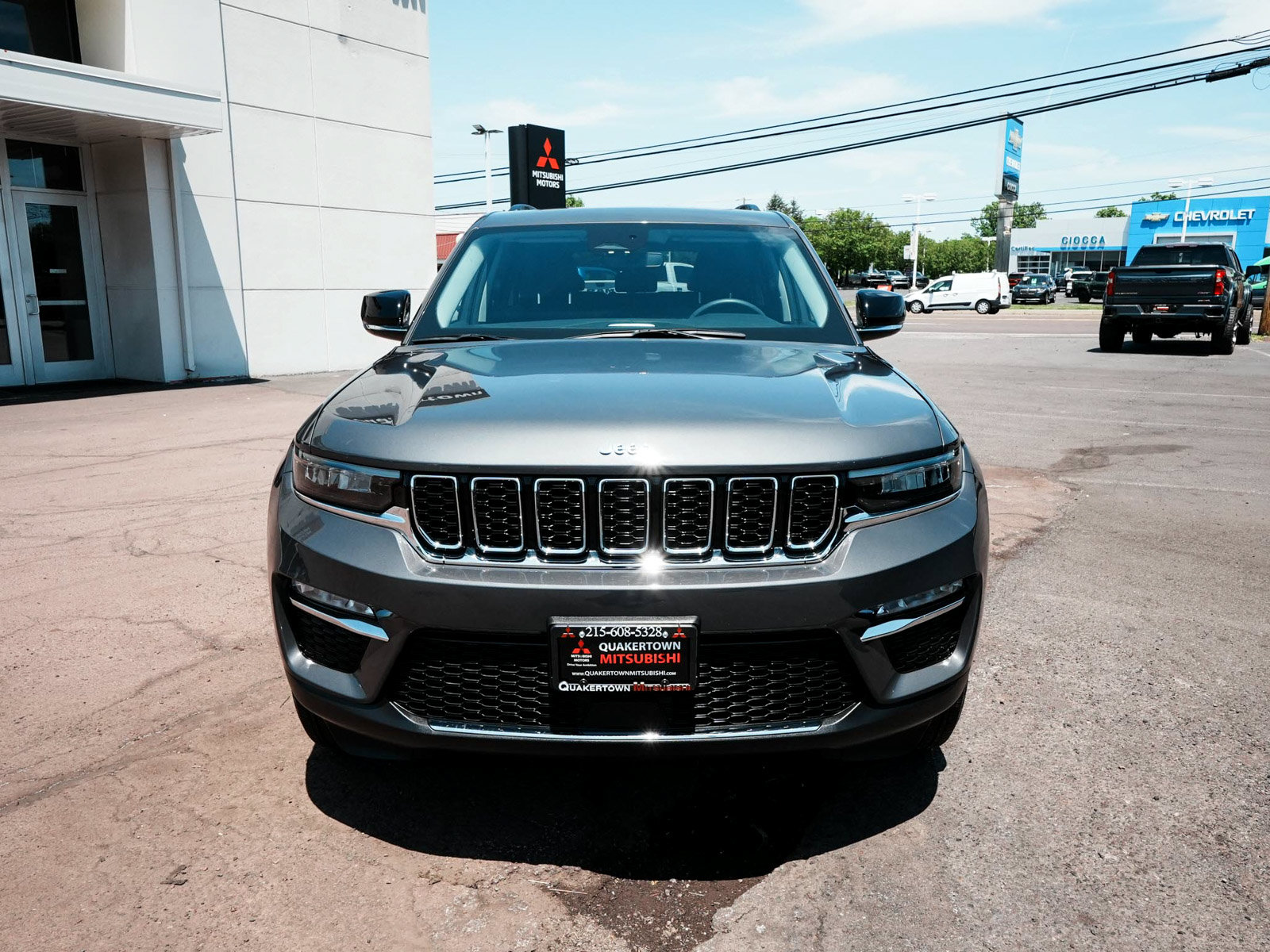 Used 2022 Jeep Grand Cherokee Limited 4xe AWD/4WD image 2