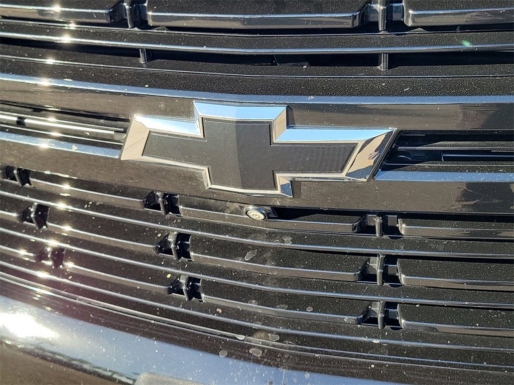 Certified 2023 Chevrolet Suburban RST w/ Sport Performance Package image 32