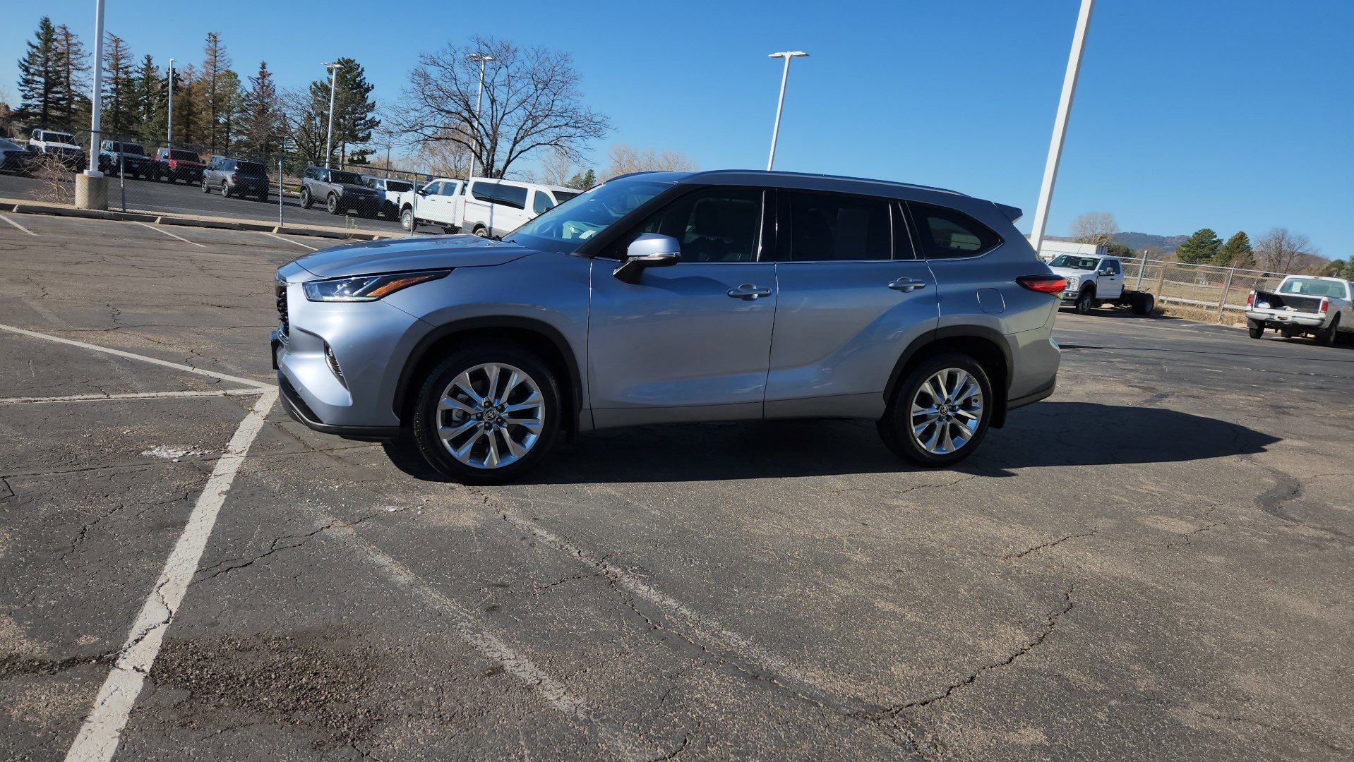 Used 2020 Toyota Highlander Limited image 5