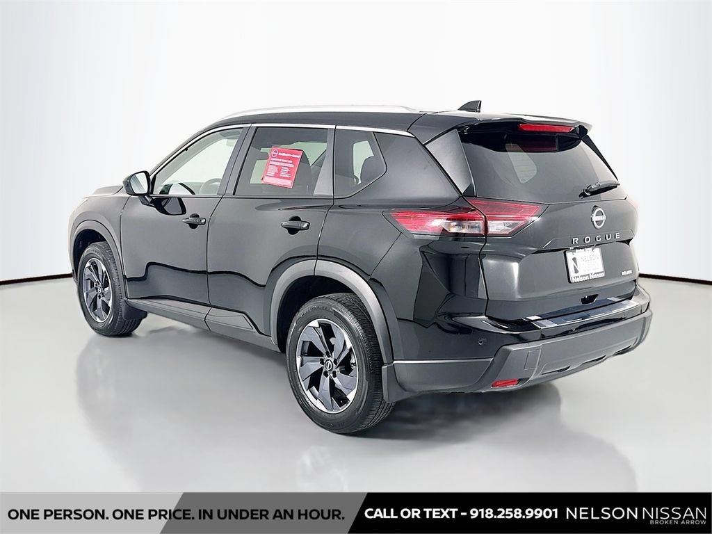Certified 2025 Nissan Rogue SV w/ SV Premium Package FWD image 7