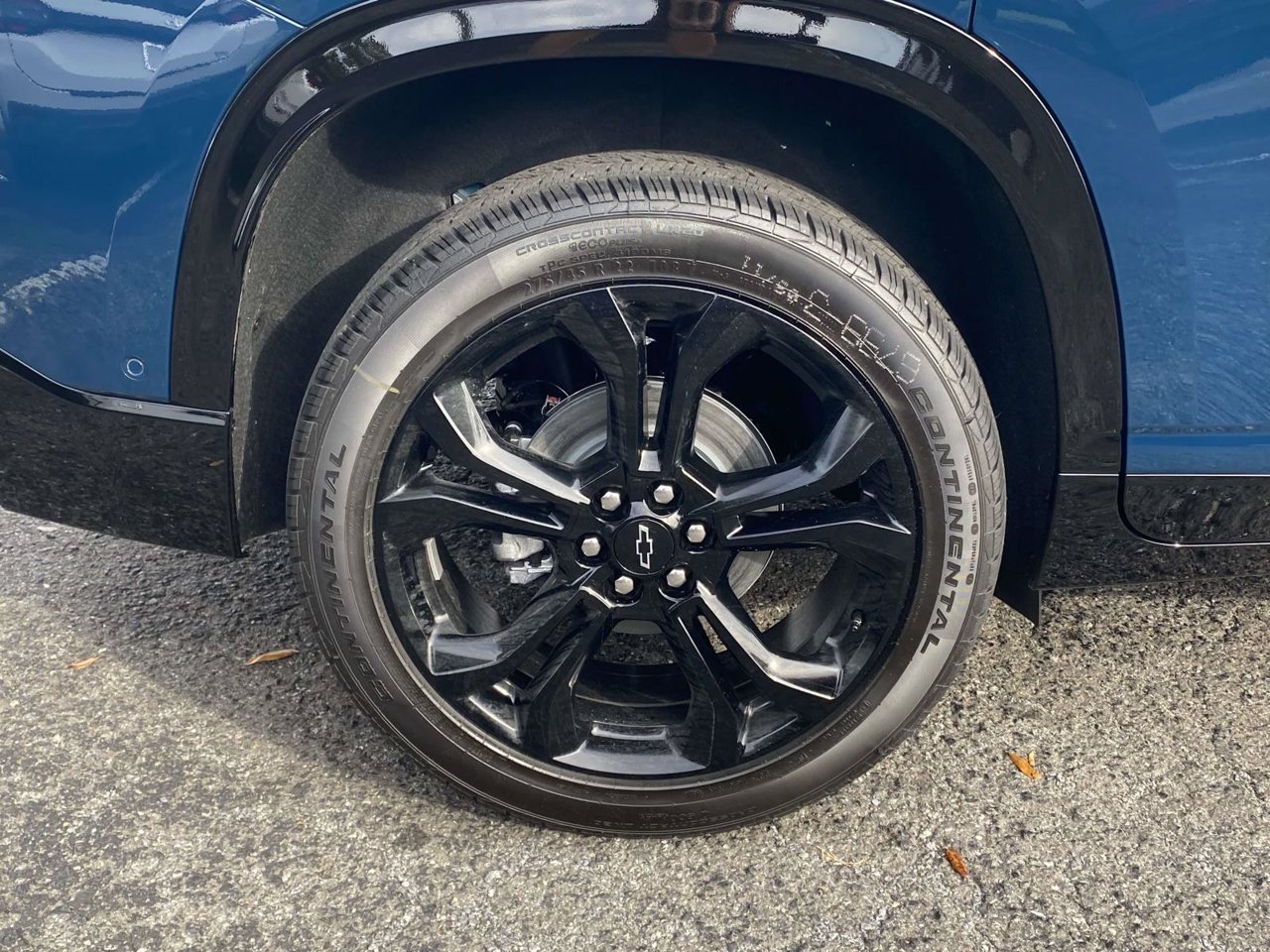 New 2027 Chevrolet Traverse RS FWD image 7