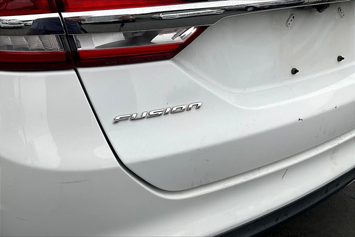 Used 2017 Ford Fusion S FWD image 8