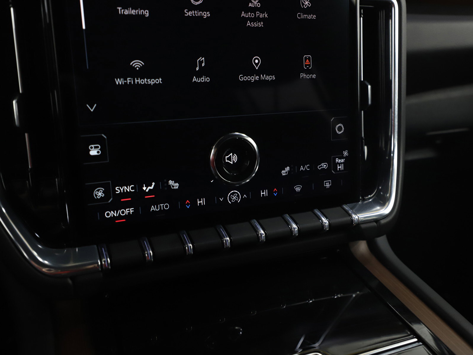 Used 2025 GMC Yukon Denali image 26