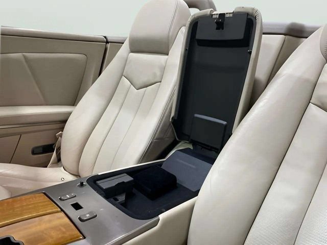 Used 2005 Cadillac XLR RWD image 69