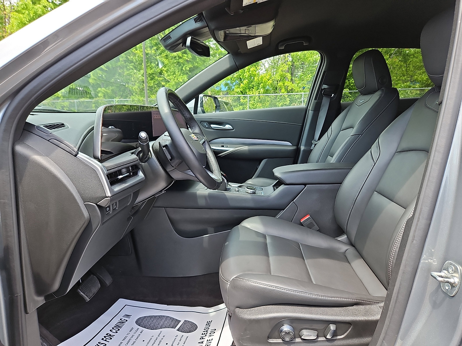 Certified 2025 Cadillac XT4 Premium Luxury AWD/4WD image 13