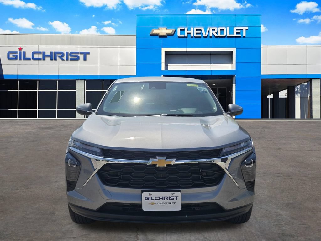 New 2026 Chevrolet Trax LS w/ LS Convenience Package FWD image 2