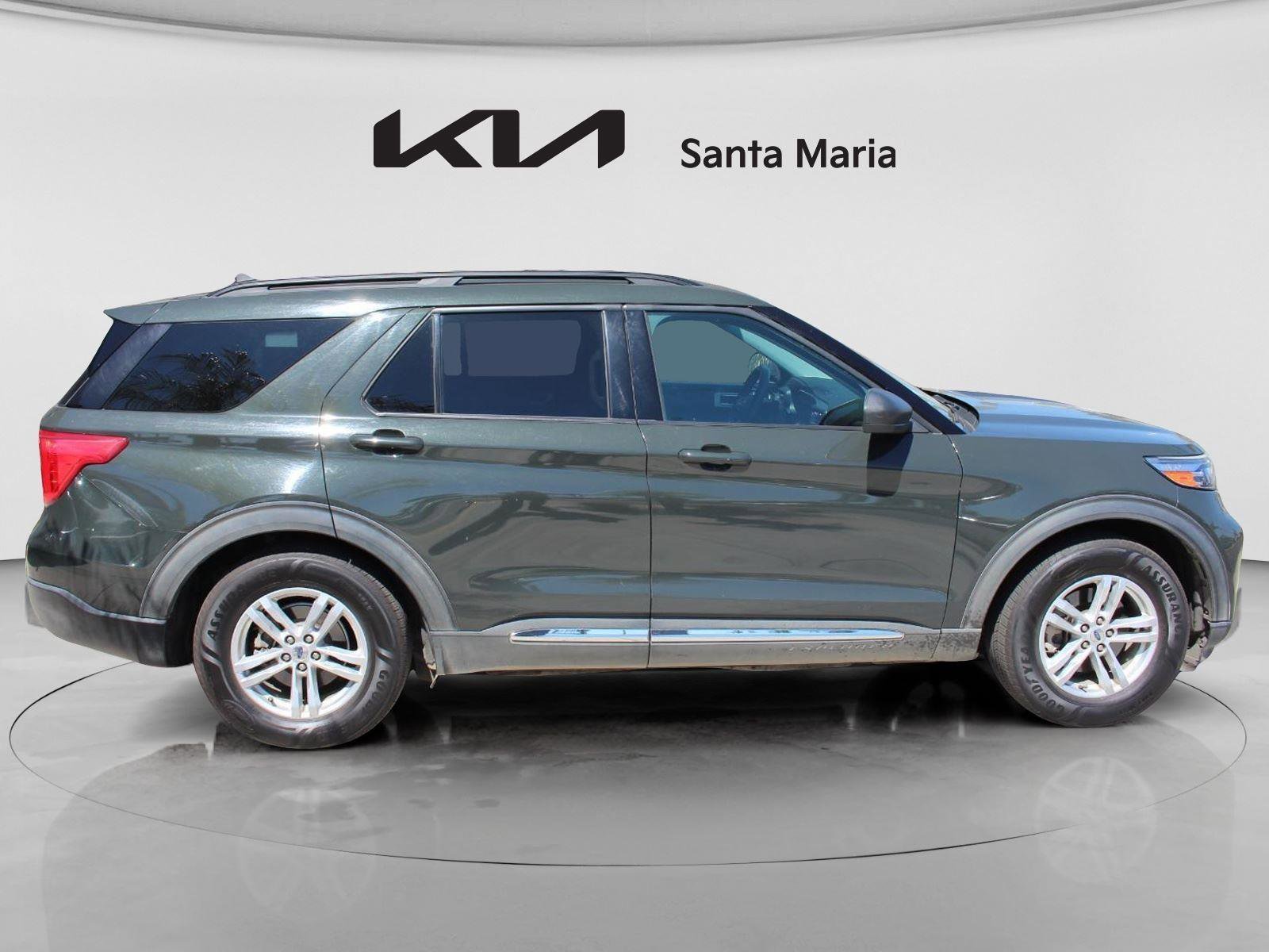 Used 2021 Ford Explorer XLT image 10