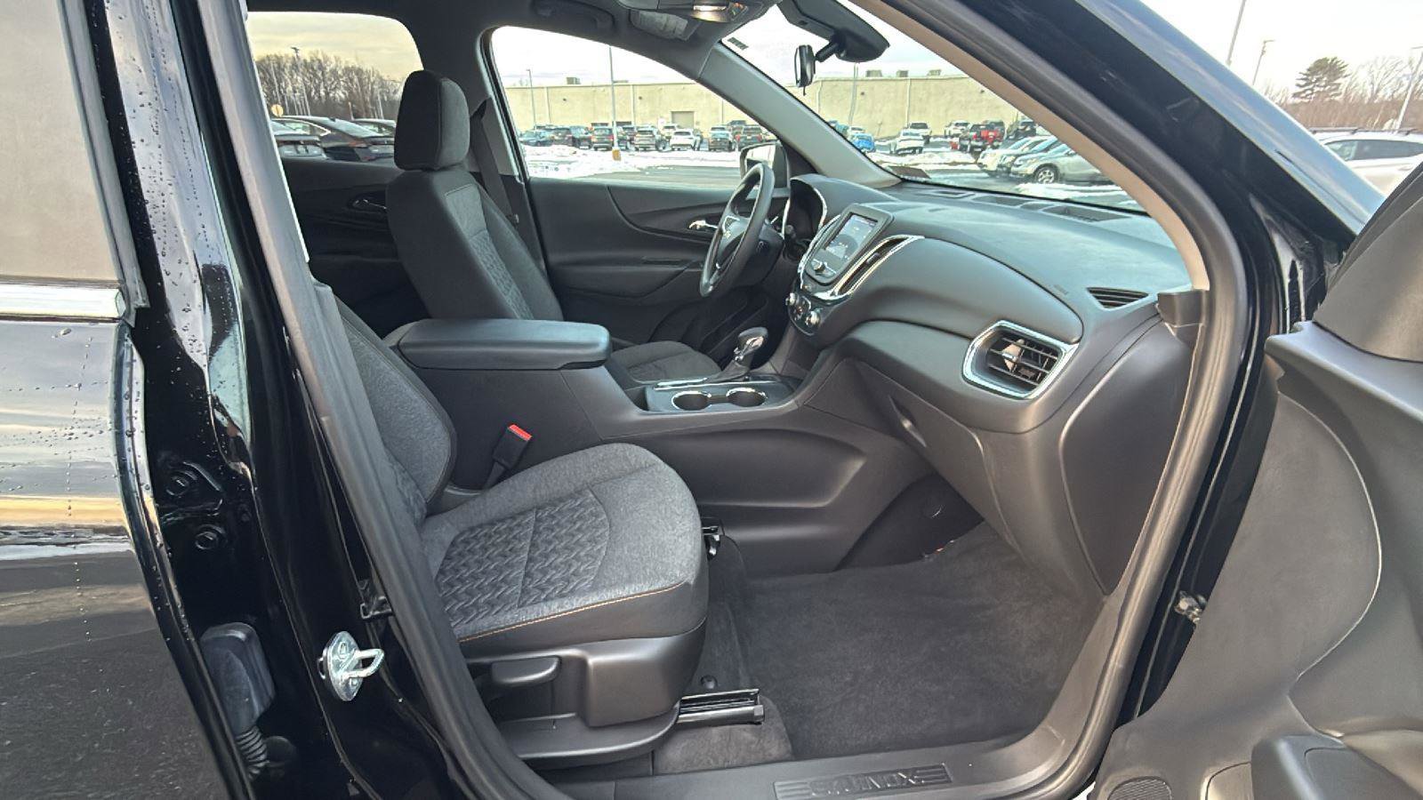 Used 2022 Chevrolet Equinox LT image 19