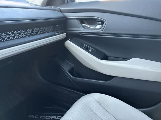 Used 2023 Honda Accord EX image 33