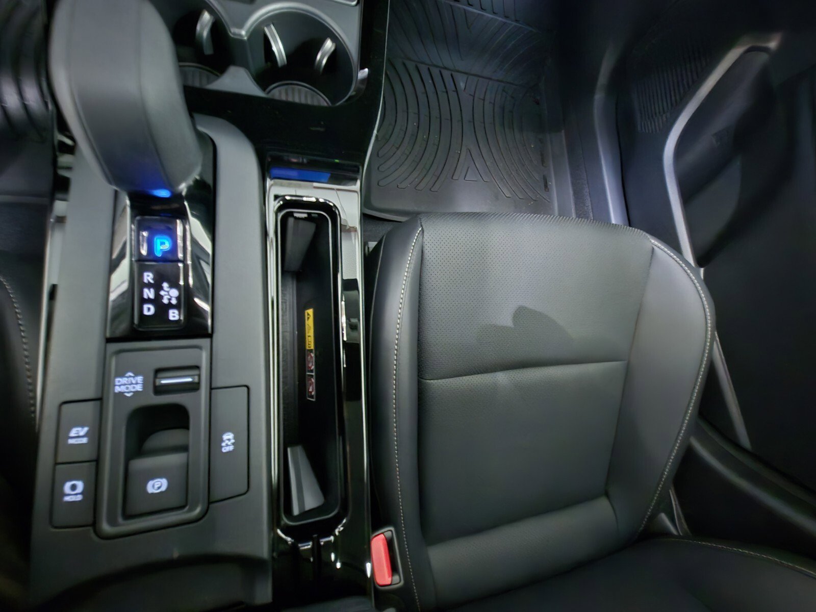 New 2026 Toyota Prius AWD image 30