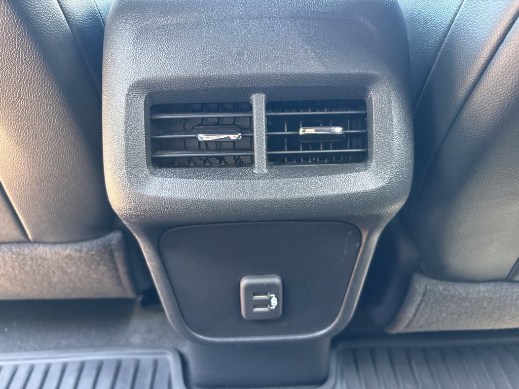 Used 2023 Chevrolet Equinox RS w/ LPO, Floor Liner Package FWD image 23