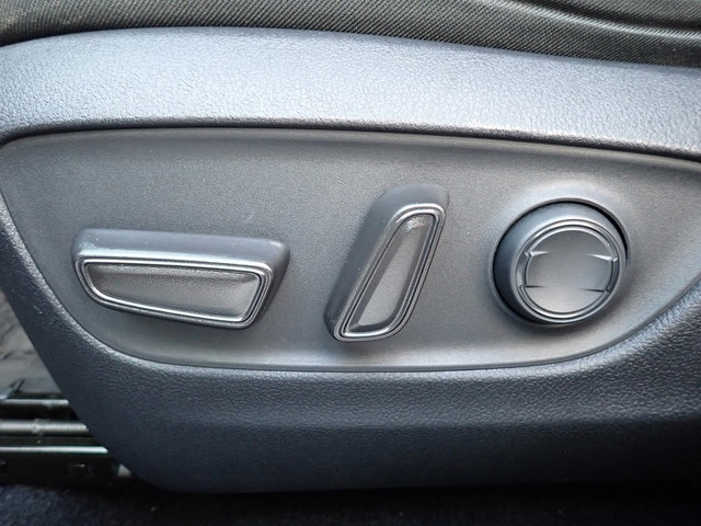 Used 2023 Toyota RAV4 WOODLAND EDITION image 17