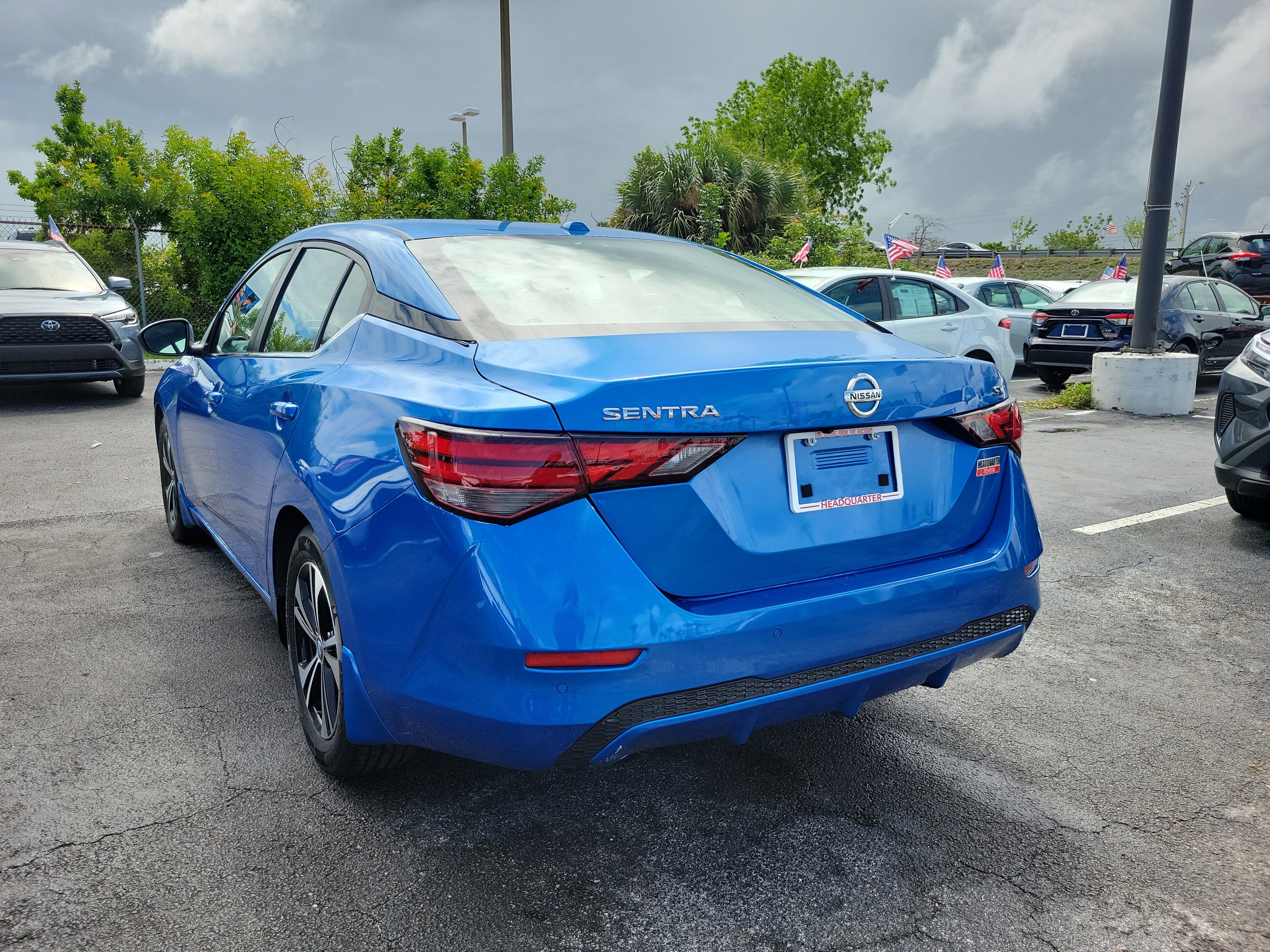 Used 2021 Nissan Sentra SV FWD image 9