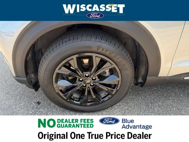 Certified 2022 Ford Explorer XLT w/ Equipment Group 202A AWD/4WD image 38