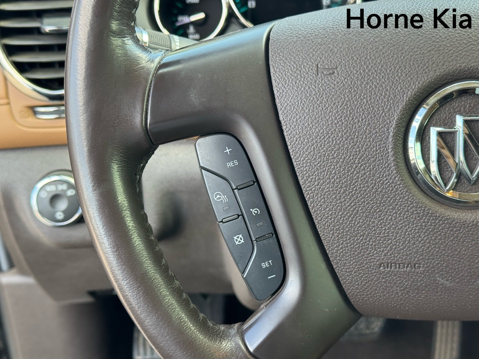 Used 2016 Buick Enclave Leather FWD image 19