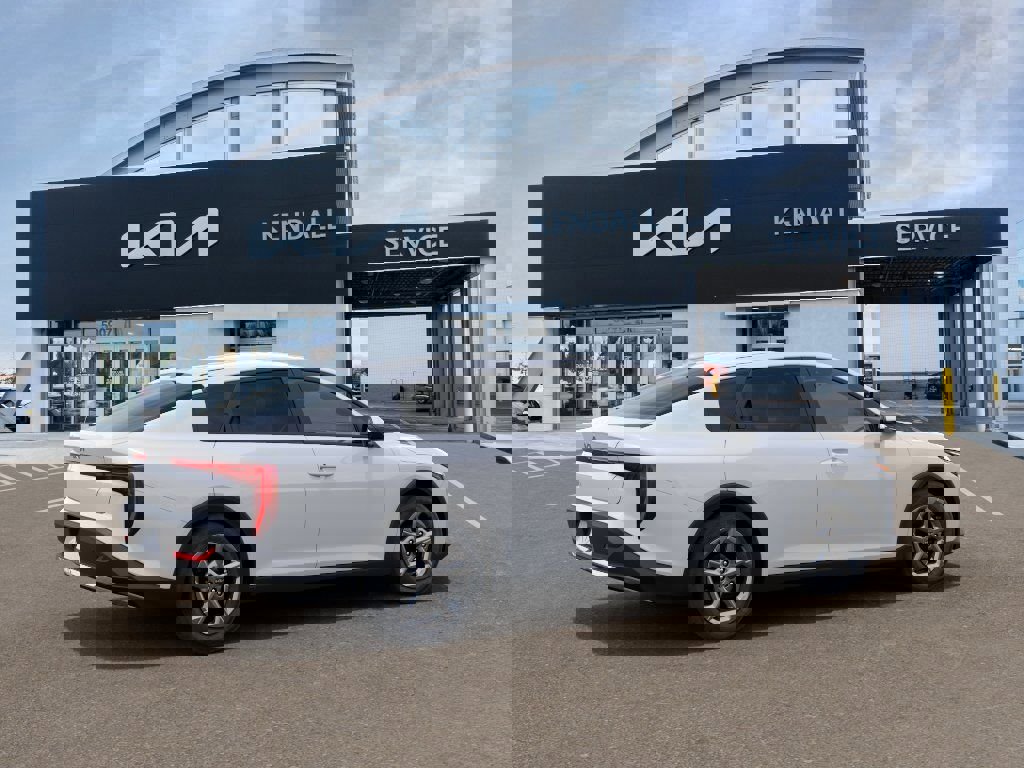 New 2026 Kia K4 LXS image 6