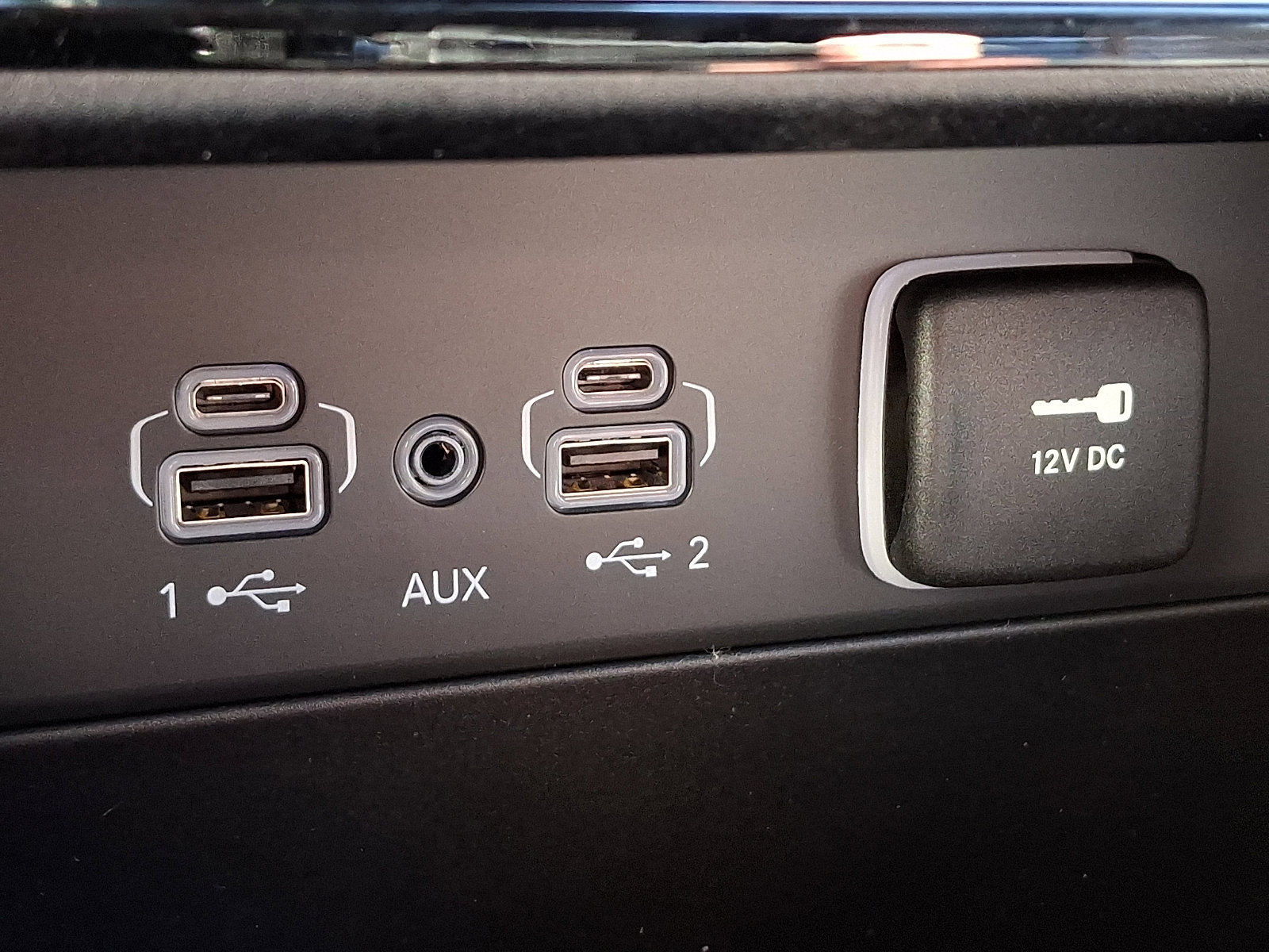 New 2026 Jeep Grand Cherokee Limited w/ Trailer Tow Package image 16