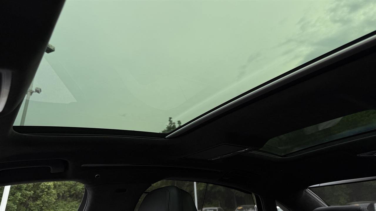 Used 2021 Audi S8 L AWD/4WD image 64