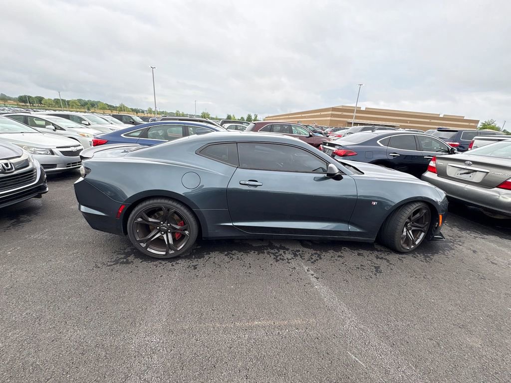 Used 2021 Chevrolet Camaro SS RWD image 3