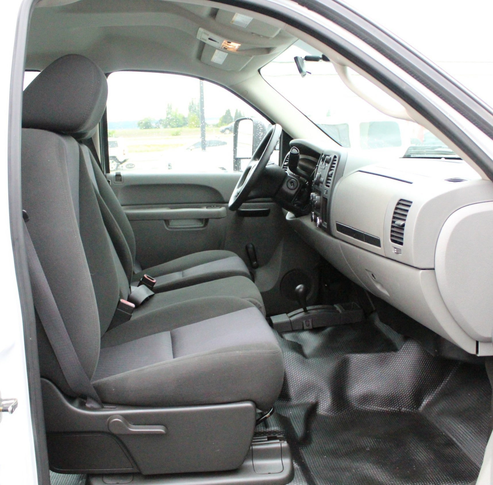 Used 2011 Chevrolet Silverado 3500 W/T w/ Snow Plow Prep Package AWD/4WD image 23