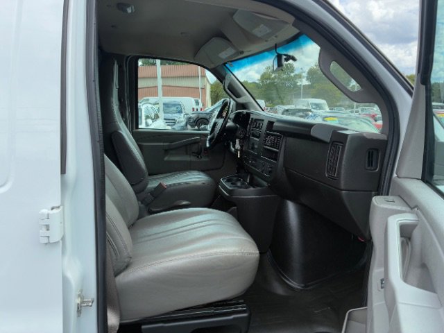 Used 2023 GMC Savana 2500 w/ Driver Convenience Package image 22