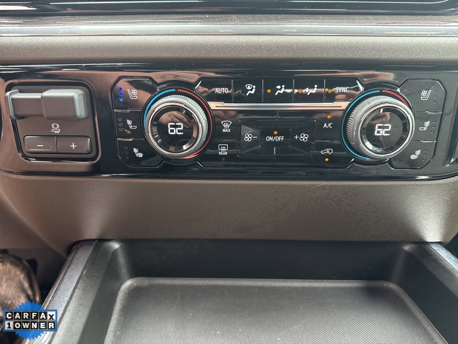 Used 2024 Chevrolet Silverado 2500 LTZ w/ LTZ Convenience Package image 19