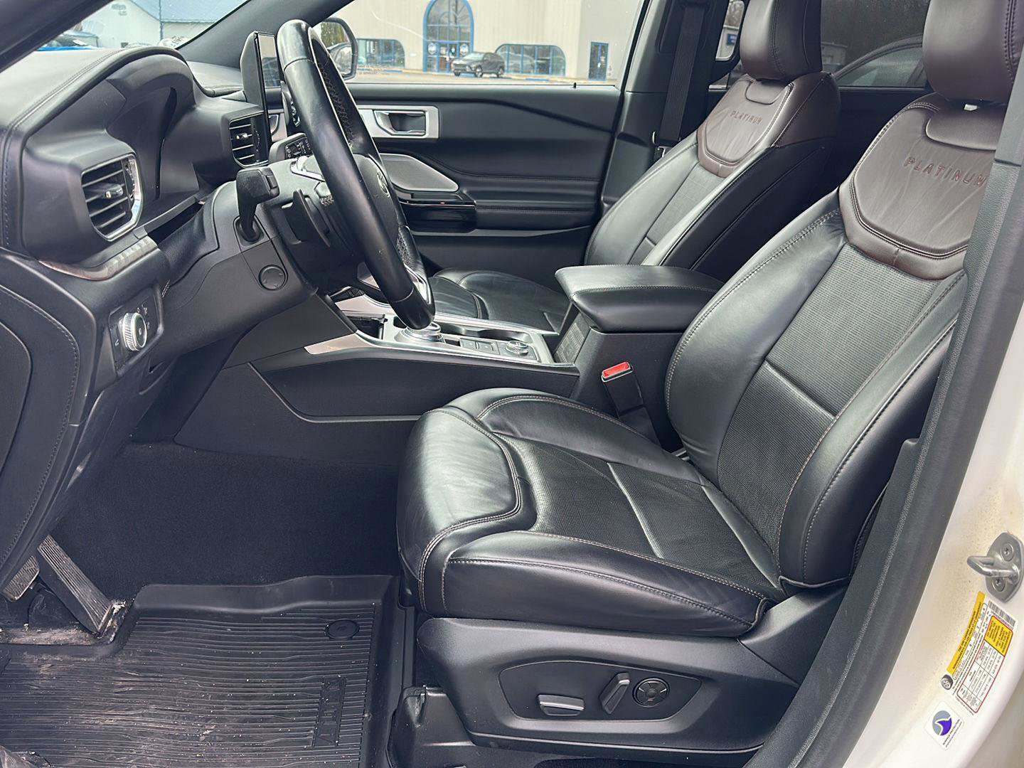 Used 2021 Ford Explorer Platinum image 9
