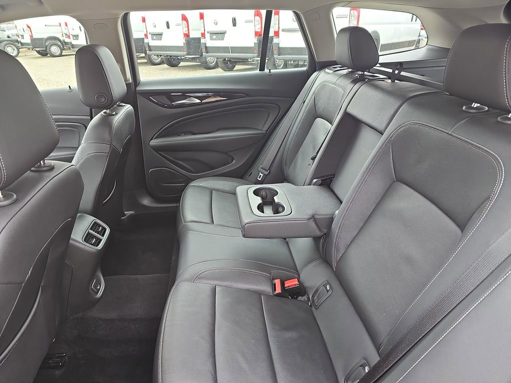 Used 2019 Buick Regal Essence w/ Driver Confidence Package I image 14