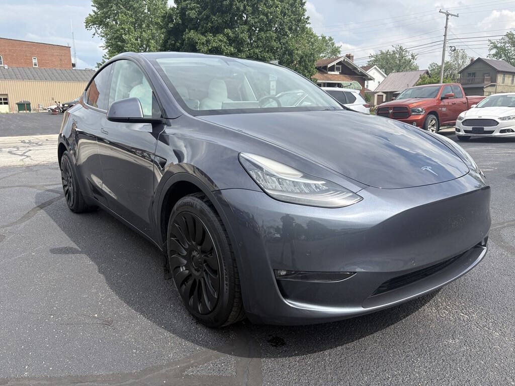 Used 2022 Tesla Model Y Long Range AWD/4WD image 7