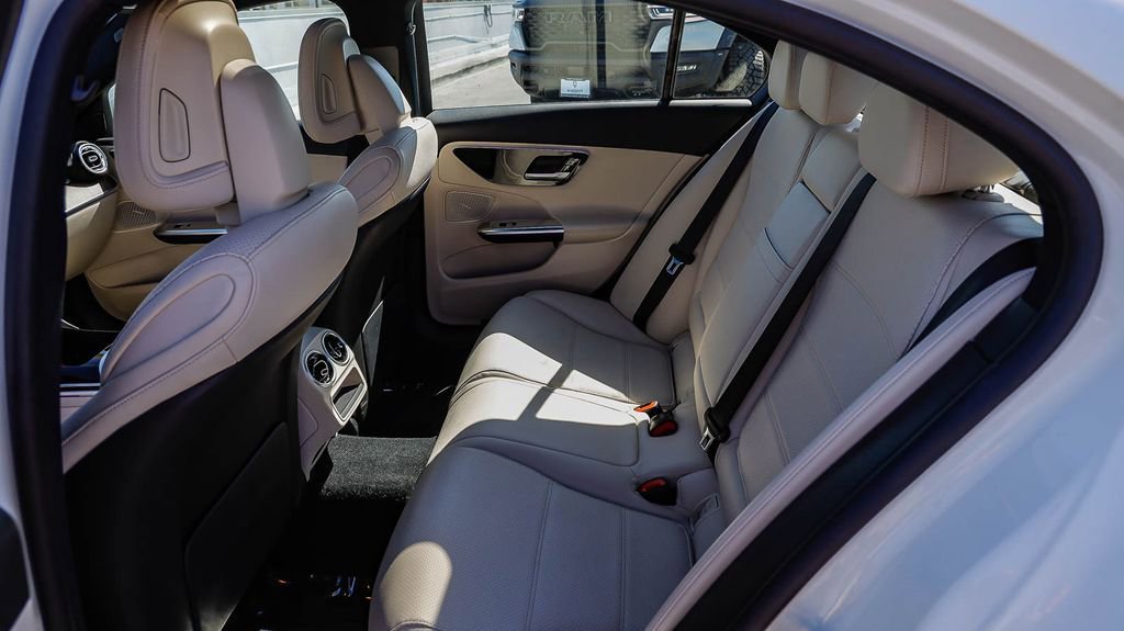 Used 2022 Mercedes-Benz C 300 Sedan image 23