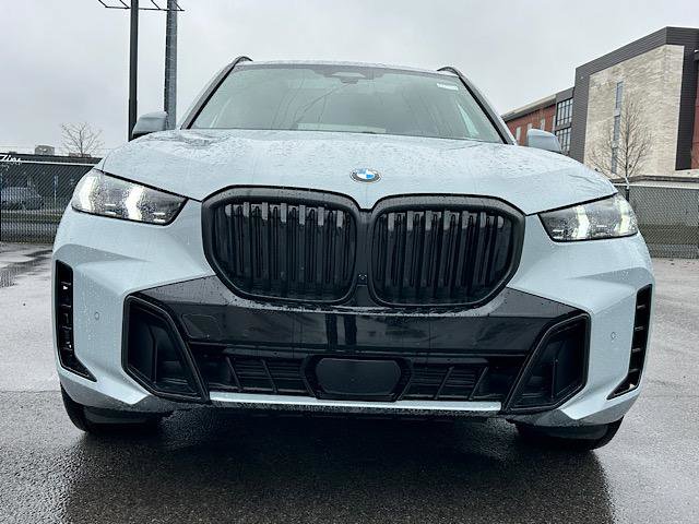 New 2026 BMW X5 xDrive40i w/ M Sport Package image 2