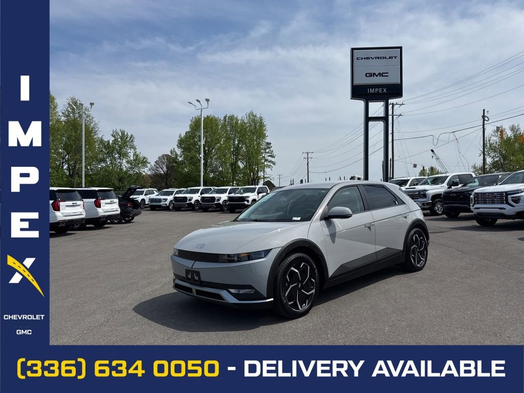 Used 2024 Hyundai Ioniq 5 SE image 1