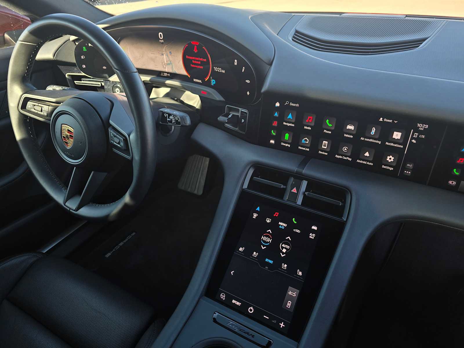 Used 2023 Porsche Taycan 4S w/ Technology Package image 10